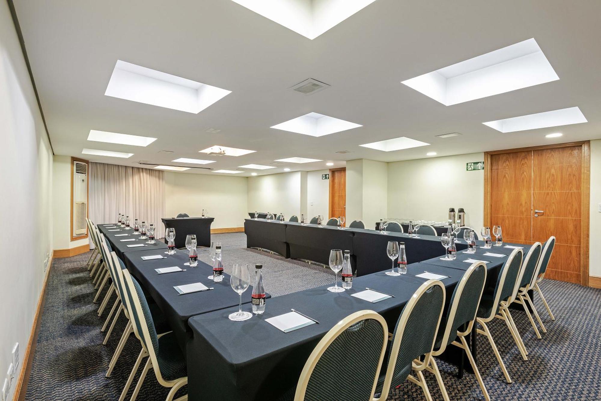 Slaviero Curitiba Batel Hotel Luaran gambar